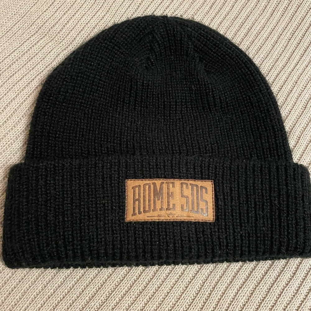 Rome snowboarding beanie